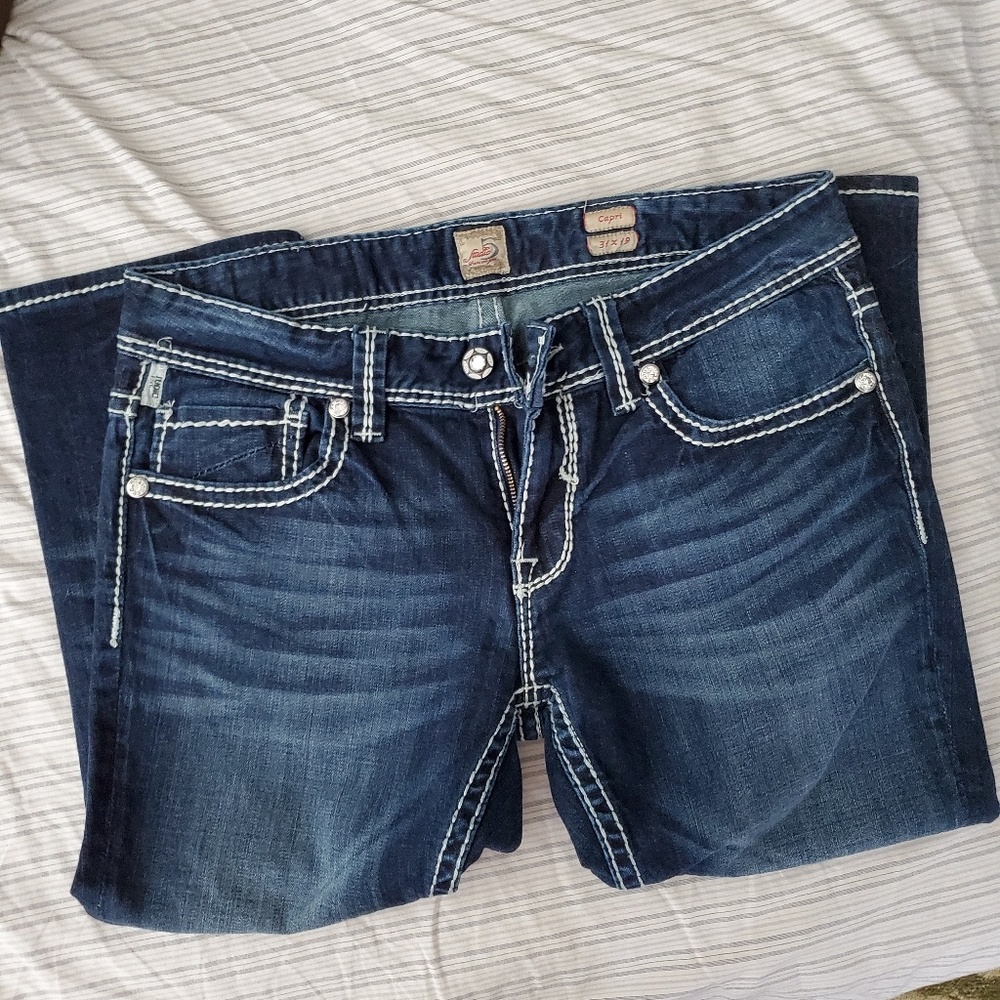 NWOT Studio 5 Embellished denim capris